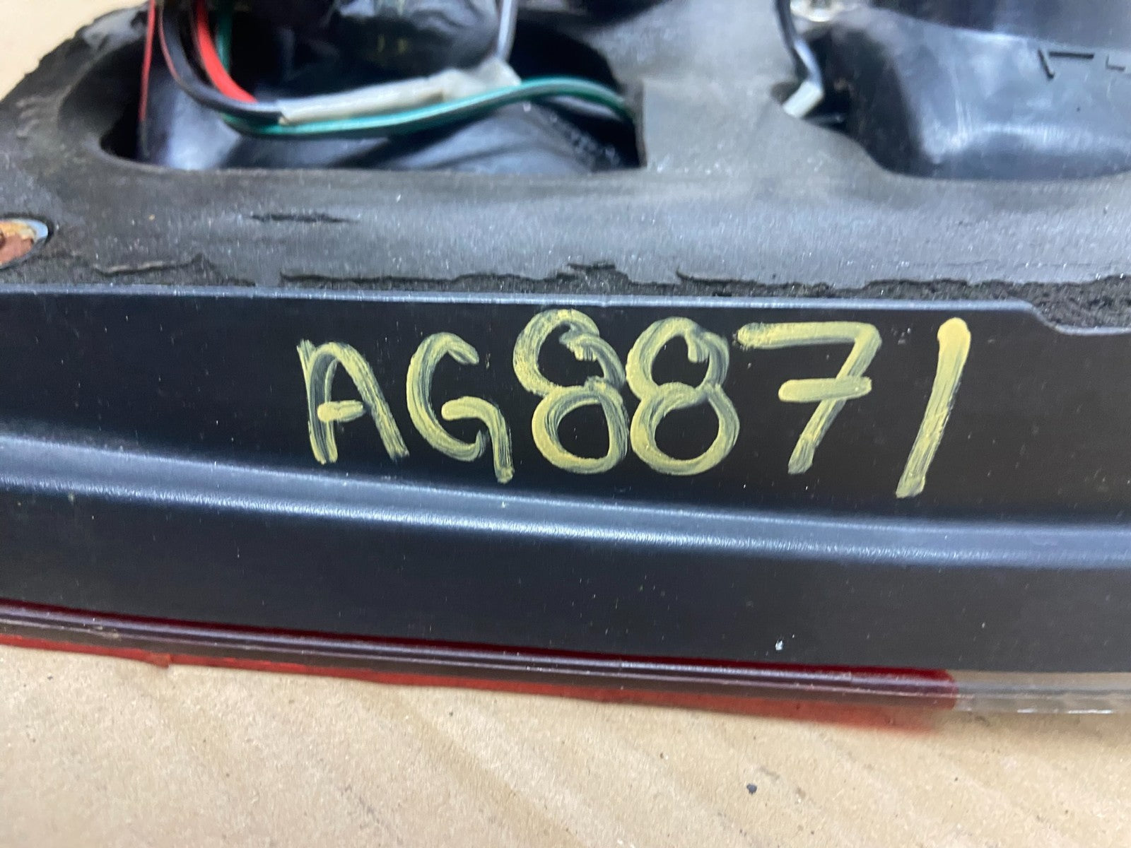 1996 1997 Honda Accord Coupe Left Driver LH Inner Tail Light AG8871 DW7