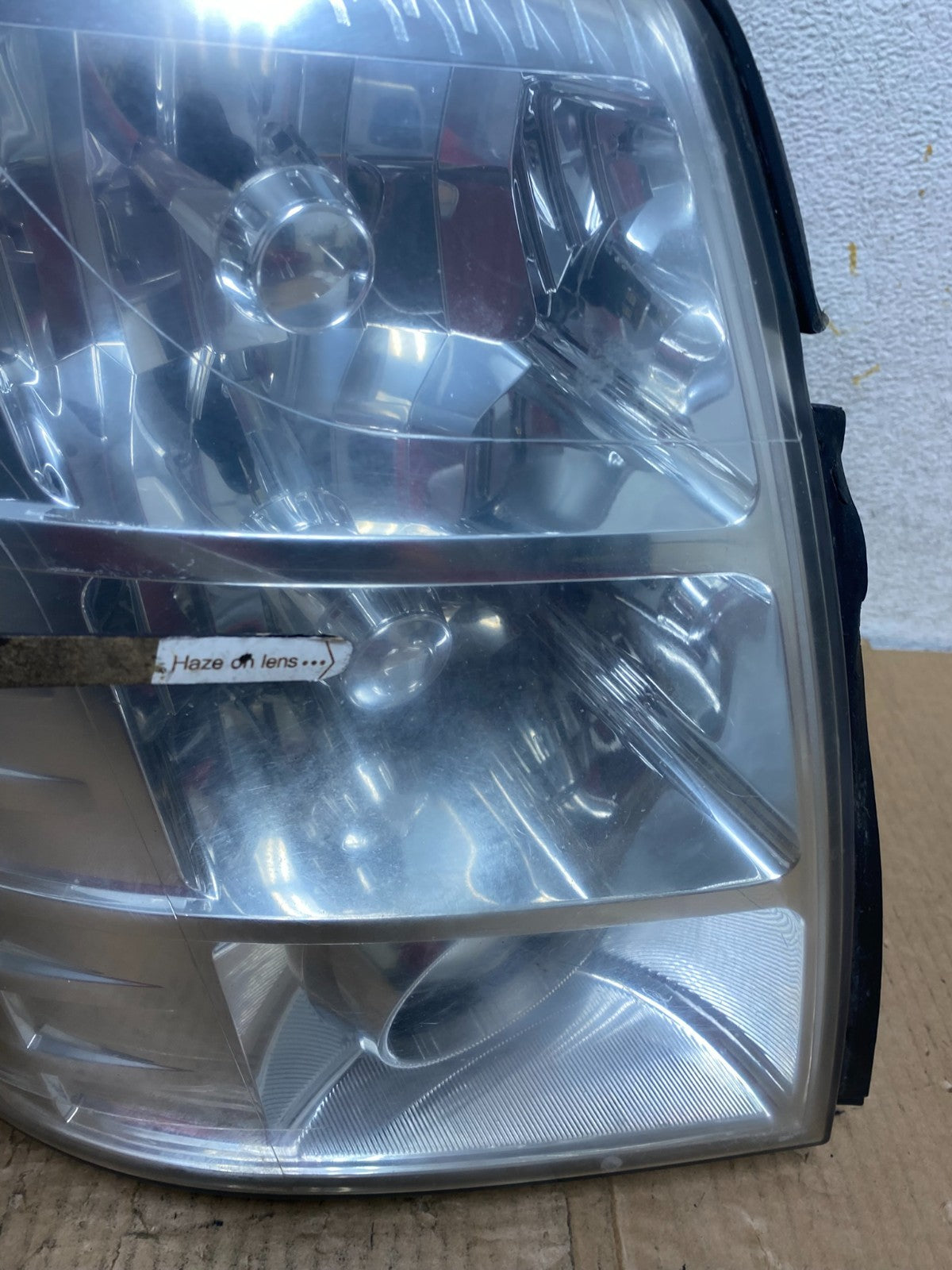 2007 - 2014 Cadillac Escalade Right Passenger Side Xenon HID Headlight AI6870 DW4