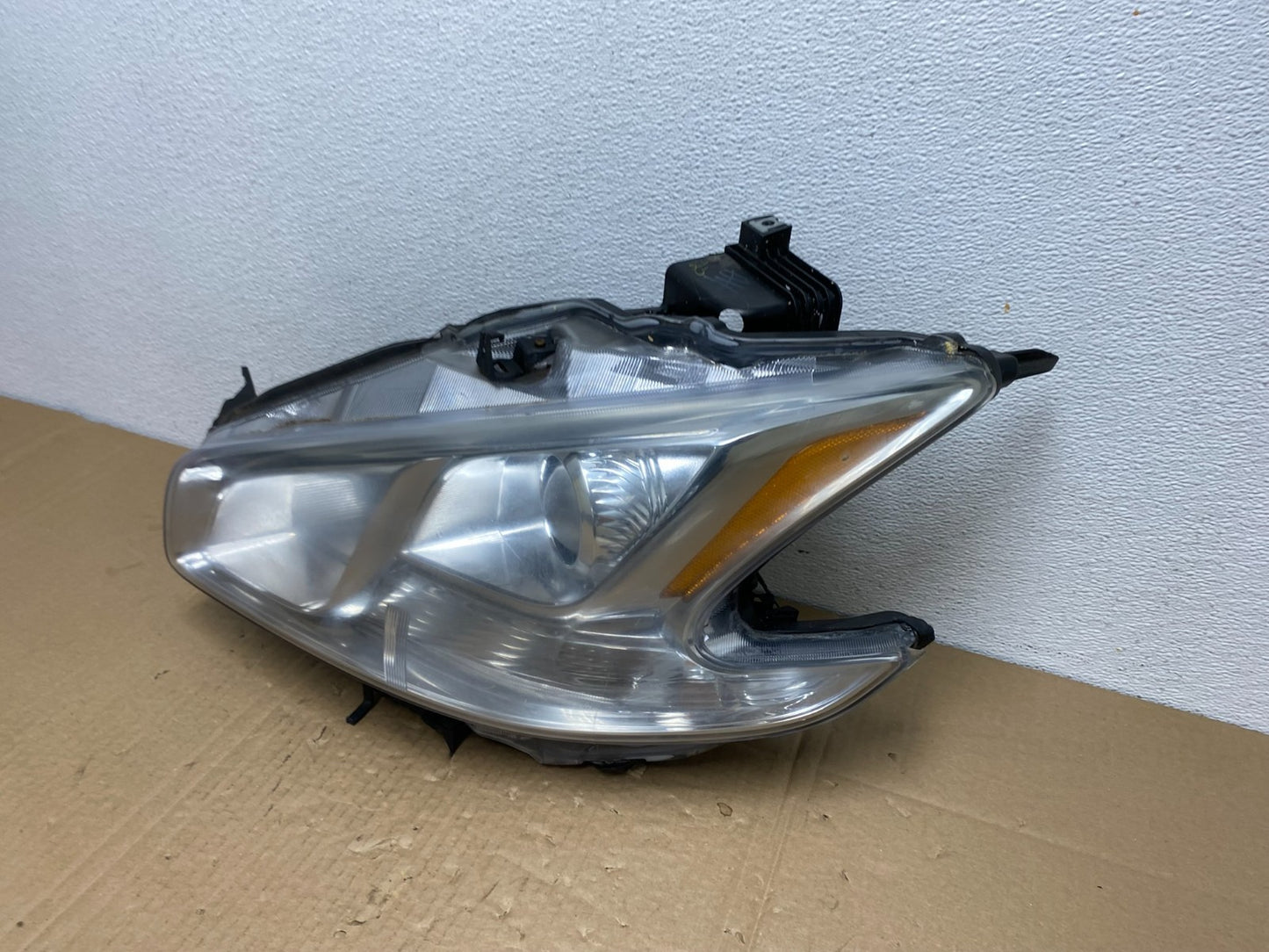 Halogen 2009 to 2014 Nissan Maxima Left Driver LH Side Headlight AC3815 DW1