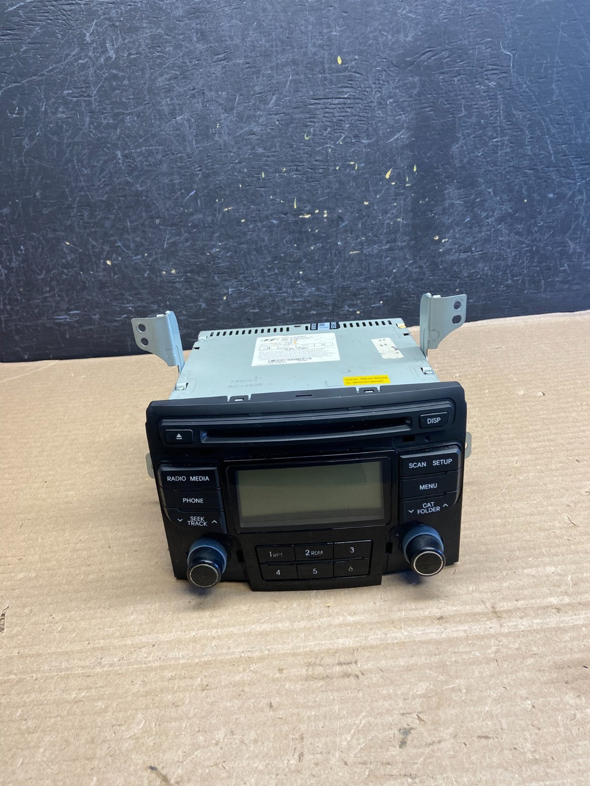 2011 to 2012 Hyundai Sonata Am Fm Cd Player Radio Receiver AH1515 DG0