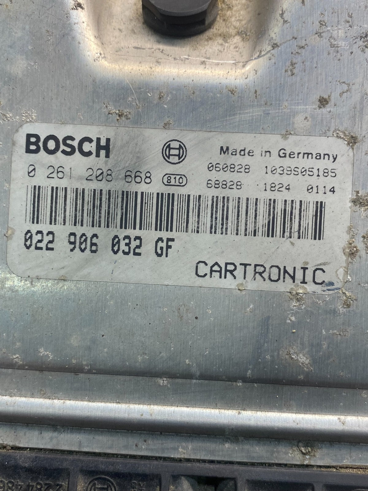 2005 2006 Porsche Cayenne Engine Computer Module ECM ECU AE7764 DW2