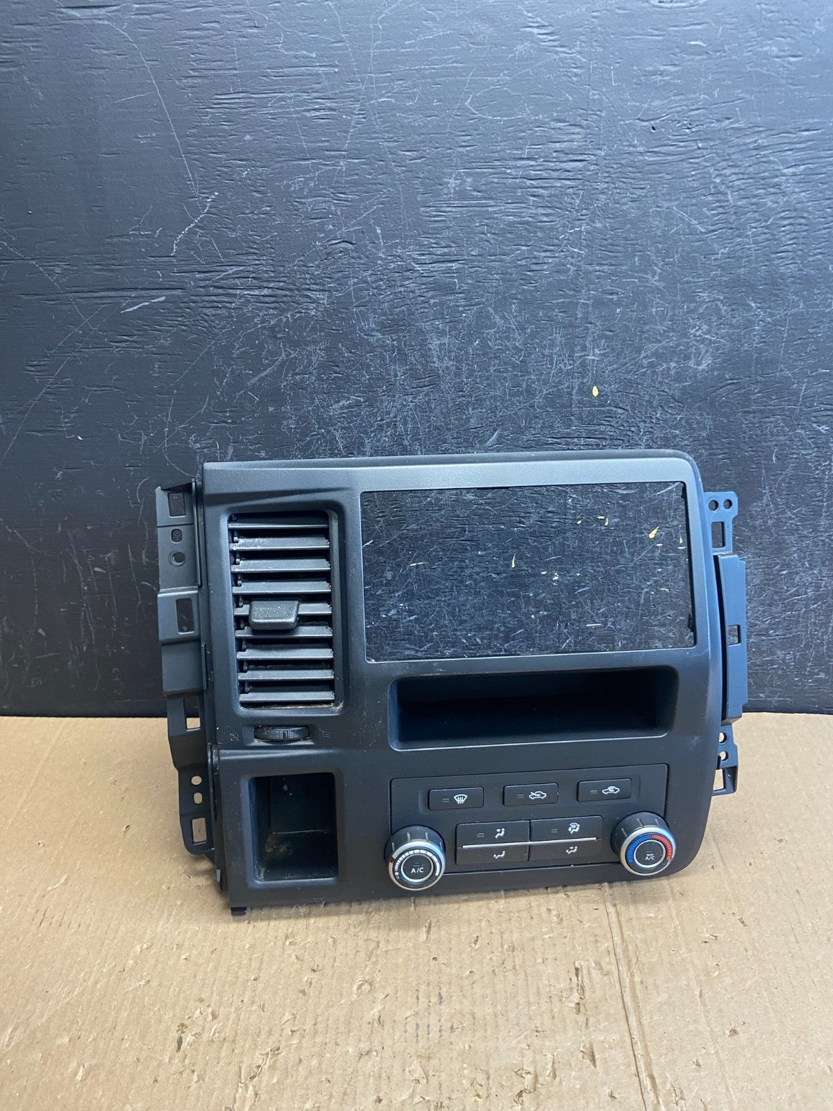 2012-2021 Nissan NV2500 NV3500 Radio Bezel Center Trim Climate Control AE4102 DG0