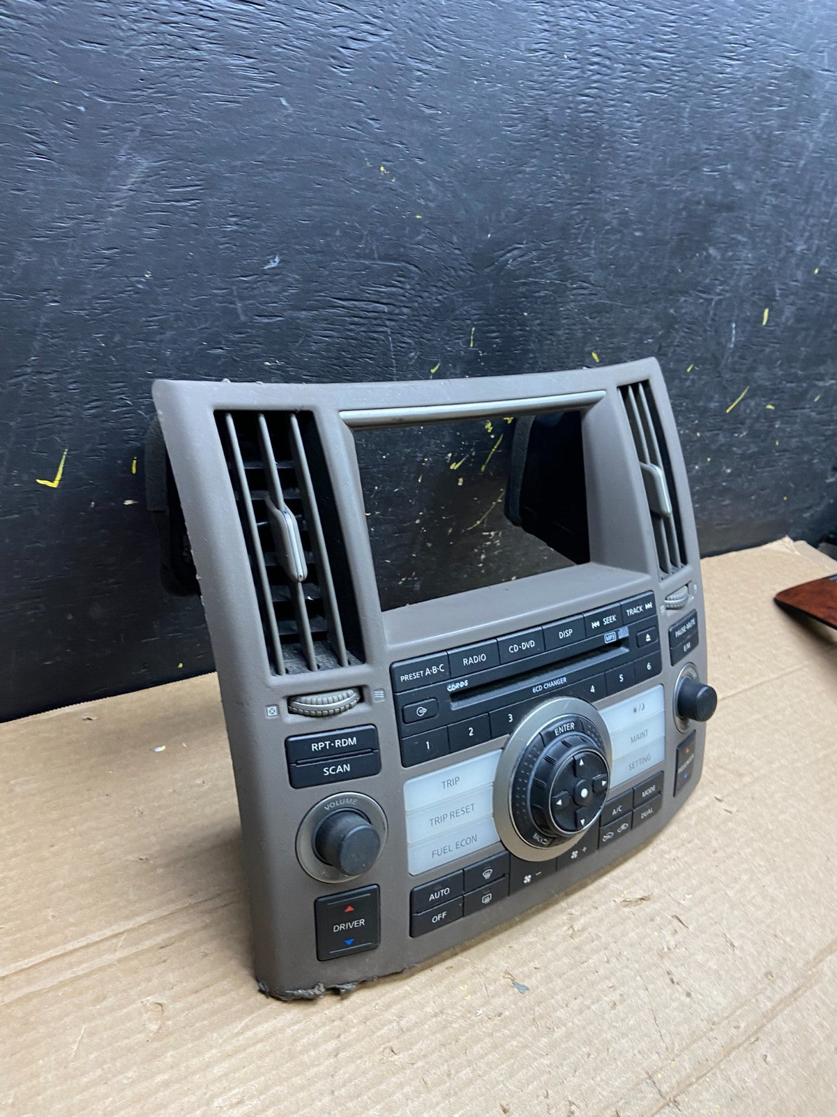 2006 - 2008 Infiniti FFX35 FX45 Radio Climate Control Panel Bezel w1797 DG2