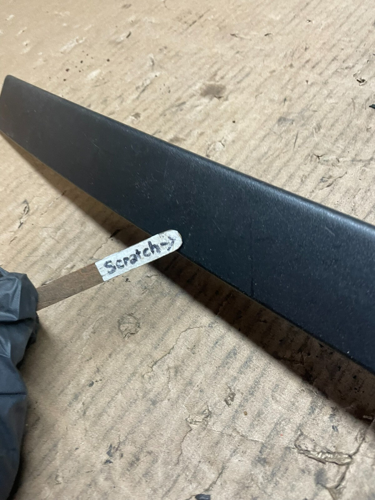2016  2019 Ford Explorer Interceptor Rear Tailgate Molding With Camera M6136 DG4