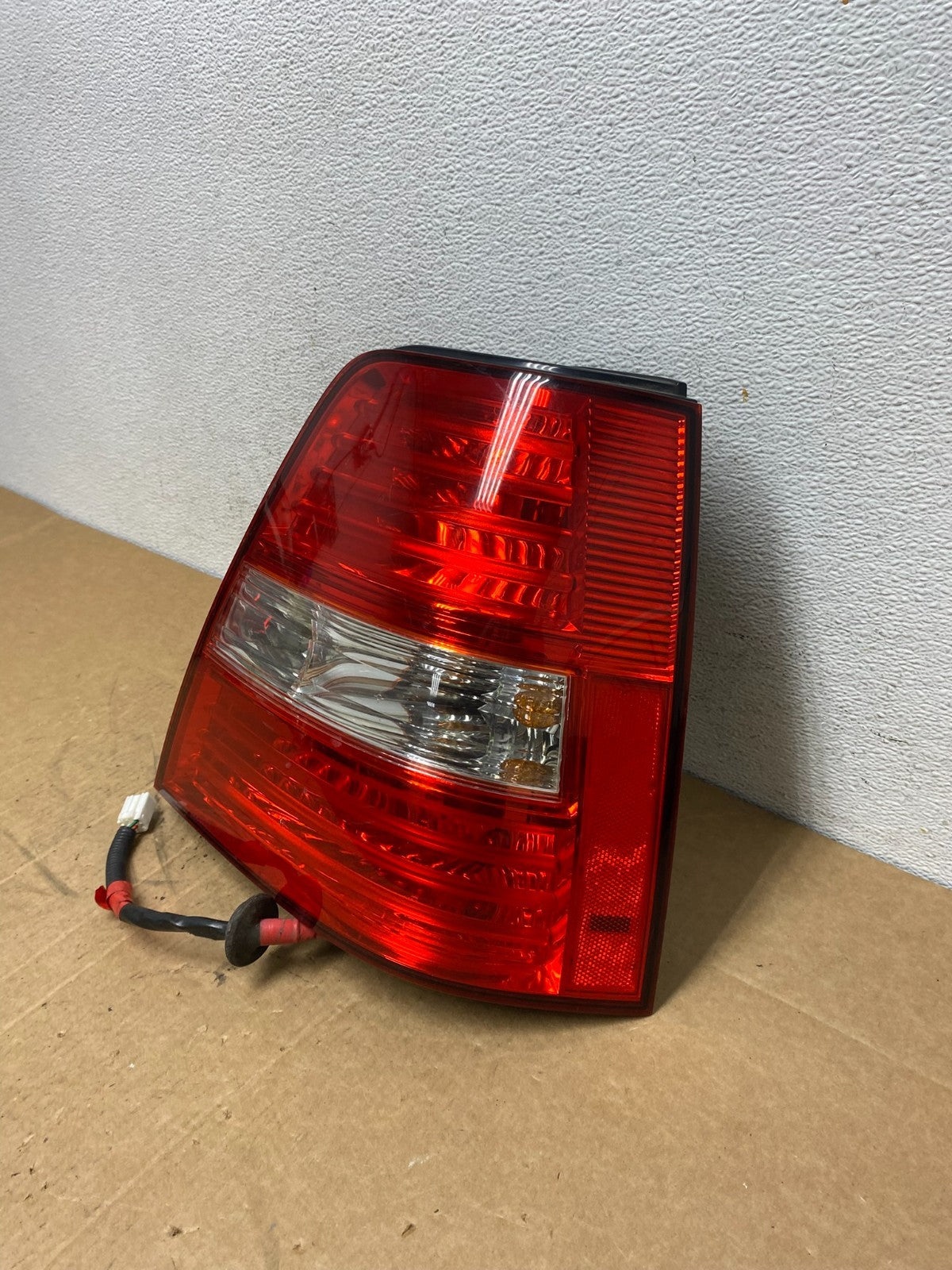 2007 2008 2009 Kia Sorento Right Passenger RH Side Tail Light AD6237 DW1