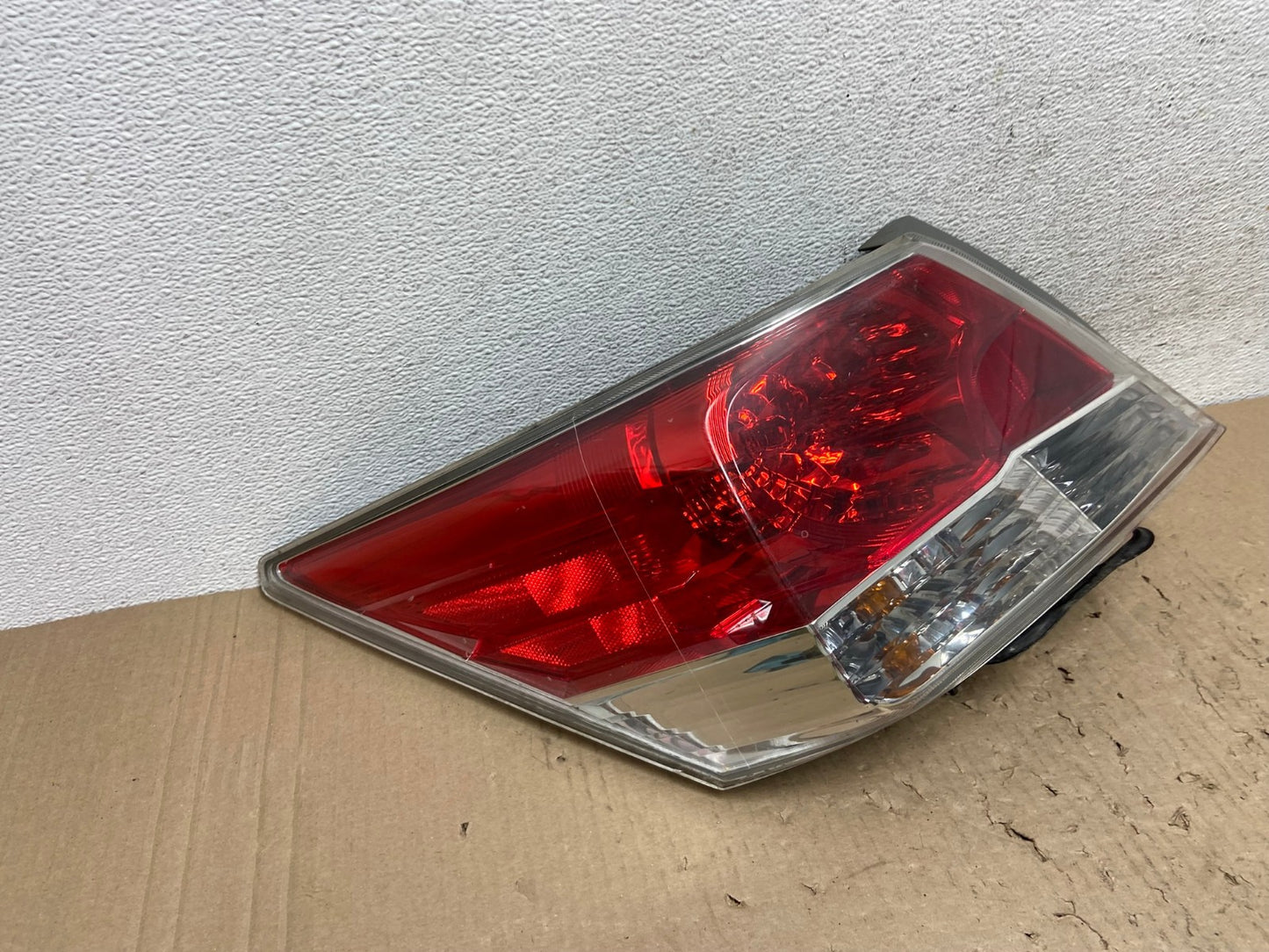 2008 to 2012 Honda Accord Sedan Tail light Left Driver LH Side AE9855 LK2