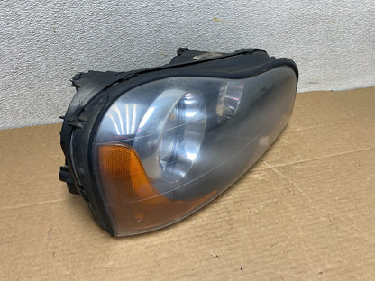 2003 to 2006 Volvo XC90 Right Passenger Rh Side Headlight Halogen Z1346 DW2