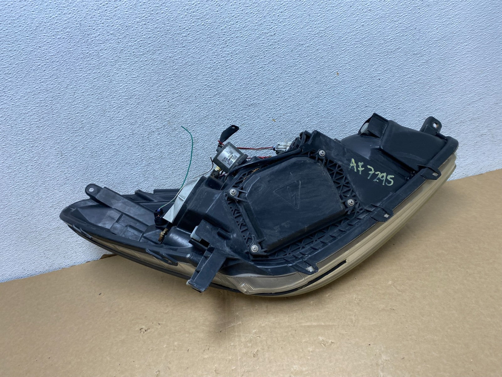 2005 - 2006 Lexus Es330 Left Driver Lh Headlight Xenon HID AF7295 DW9