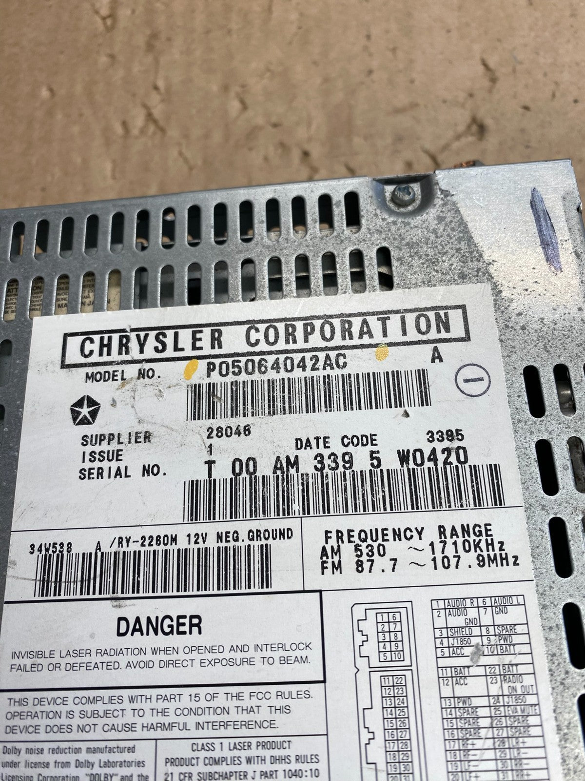 2002 - 2006 Chrysler Dodge Jeep Ram Radio CD Player AM/FM Receiver AI6476 DW5