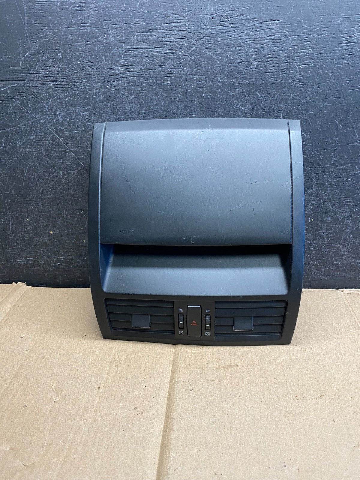 2009 to 2012 Mazda 6 Center Console Dash Dual Air Vent ah5489 DG0