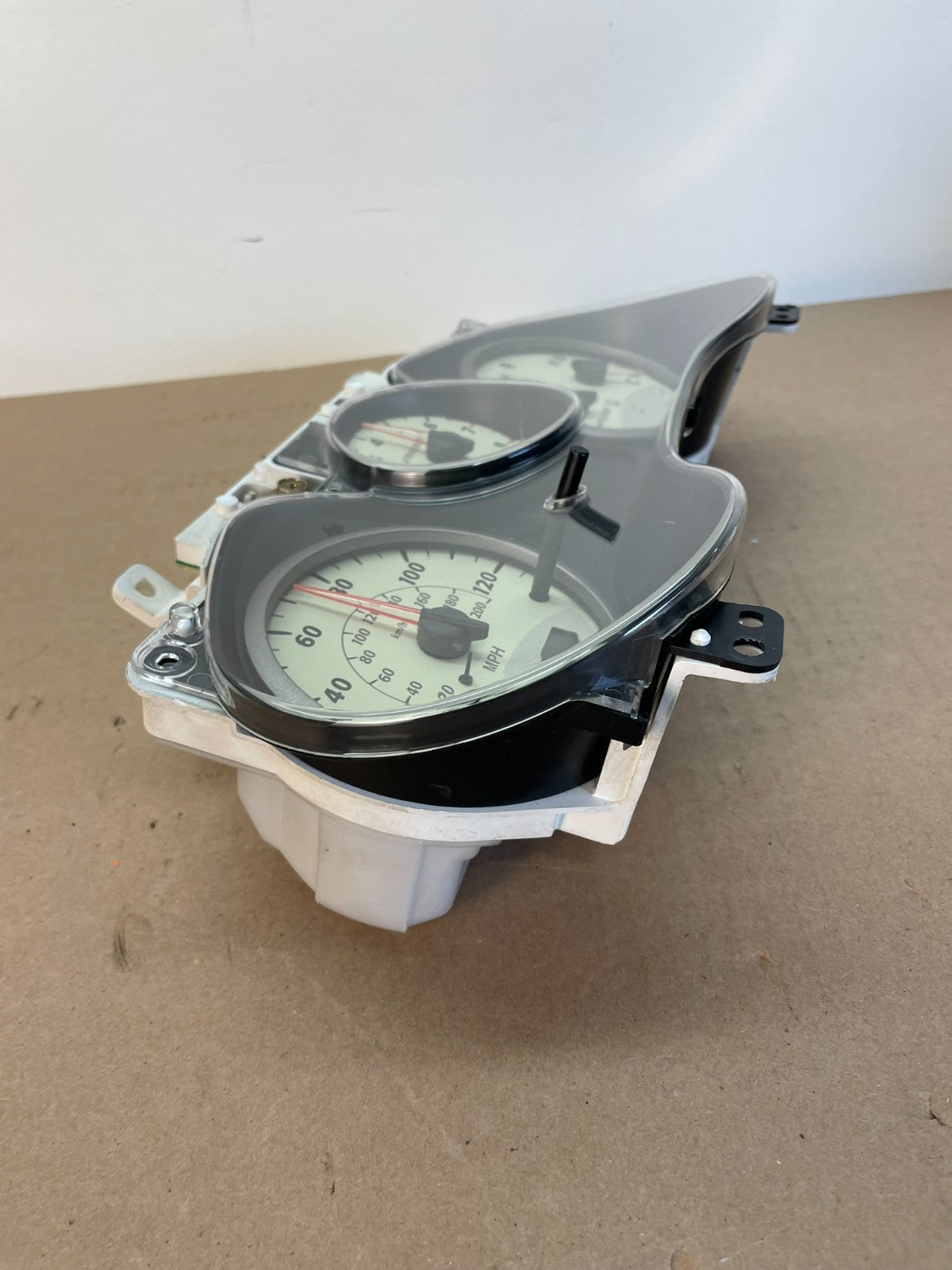 2001 2002 2003 Toyota Rav4 Speedometer Insrument Gauge Cluster AG1035 DG1