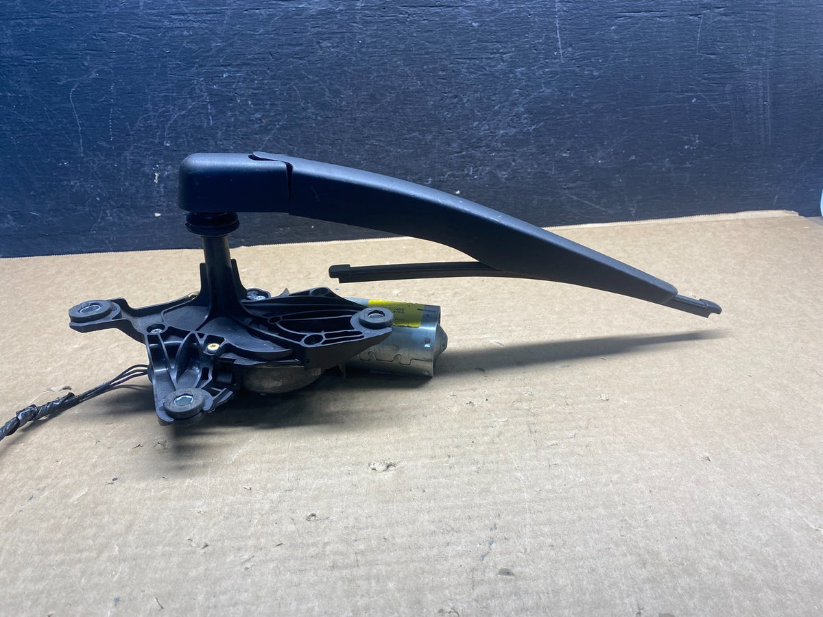 2011 to 2019 Ford Explorer Rear Windshield Wiper Motor AF6634 DG1