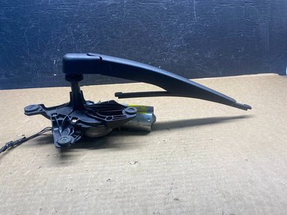 2011 to 2019 Ford Explorer Rear Windshield Wiper Motor AF6634 DG1