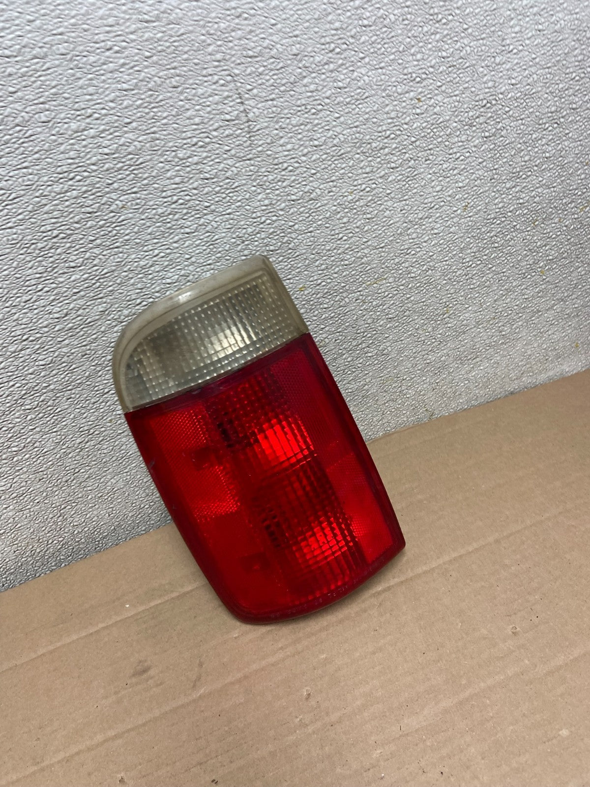 1995 to 2005 Chevrolet GMC Blazer S10 Right Passenger RH Tail Light  AA8646 LK2