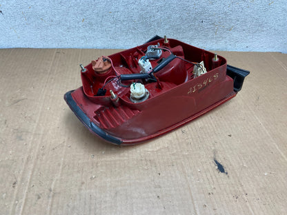 2002 - 2005 Hyundai Sonata Right Passenger RH Side Tail Light AI8468 LK6