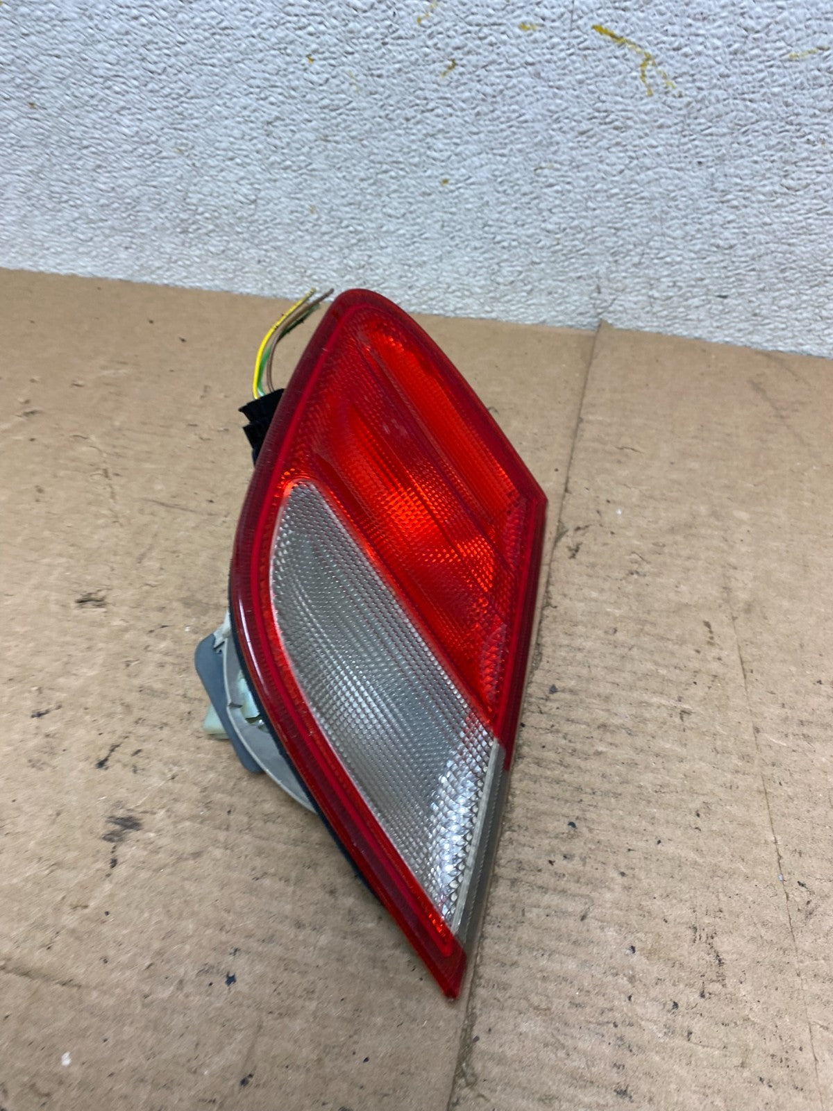 1998-2003 Mercedes Benz CLK Inner Left Driver LH Side Tail Light Lamp P2721 DW2