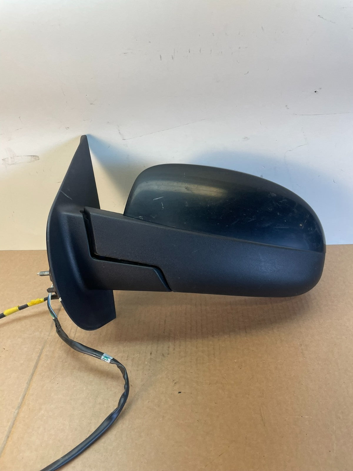 2007 to 2013 Chevrolet Tahoe Silverado Suburban Left Driver Mirror AG2698 MS0