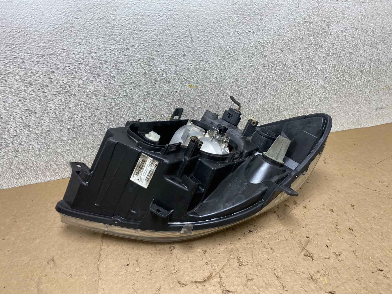 2007 to 2013 Mercedes Sprinter Headlight Left Driver Side Halogen Oem X2364 DW6