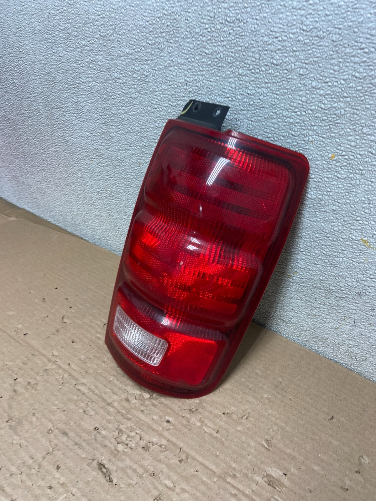 1997 to  2002 Ford Expedition Right Passenger RH  Tail light OEM AB1460 LK1