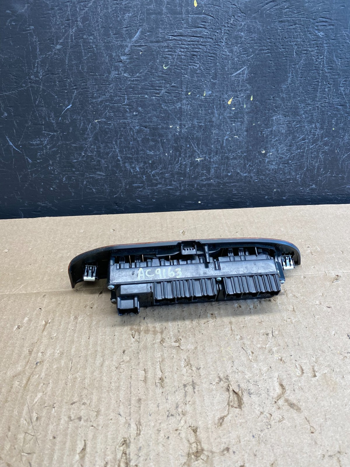 2007-2013 Chevy Suburban Tahoe Yukon Front Left Driver Window Switch AC9163 DG2