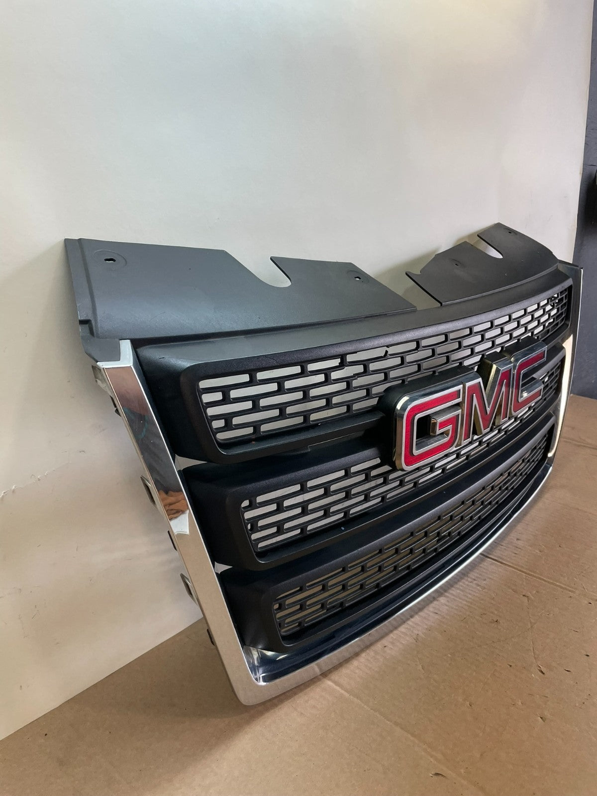 2010 to 2015 Gmc Terrain Front Upper Grill Grille AG7597 DG2