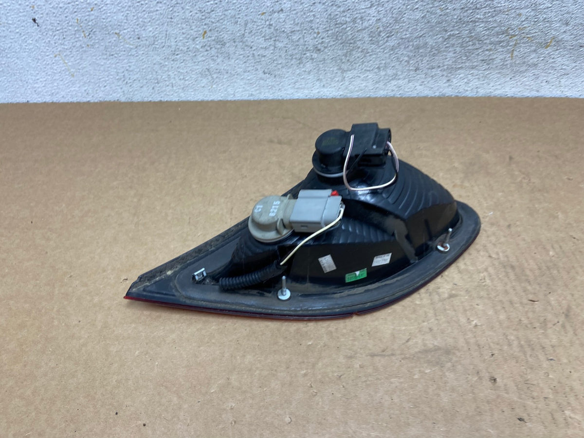 2007-2008 Chrysler Sebring Sedan Inner Left Driver LH Tail Light AI3279 LK5