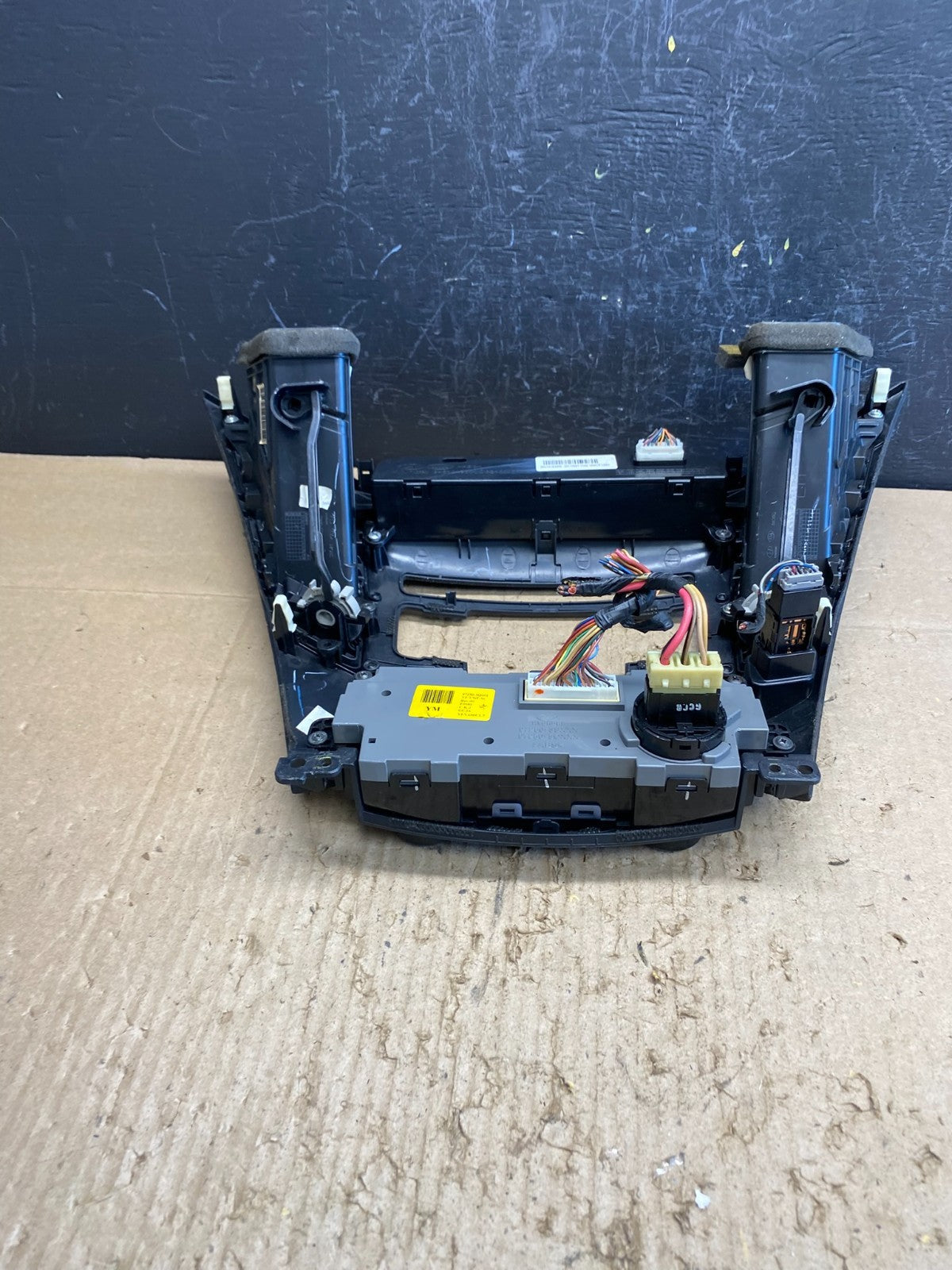 2011 - 2014 Hyundai Sonata Center Radio Climate Control Air Vent Bezel AC4835 DG6