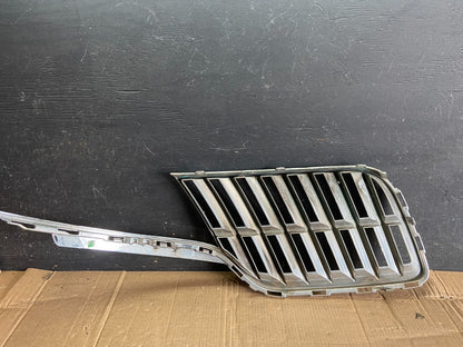 2010 to 2012 Lincoln MKT Left Driver LH Side Grille Grill OEM o1171 DG5