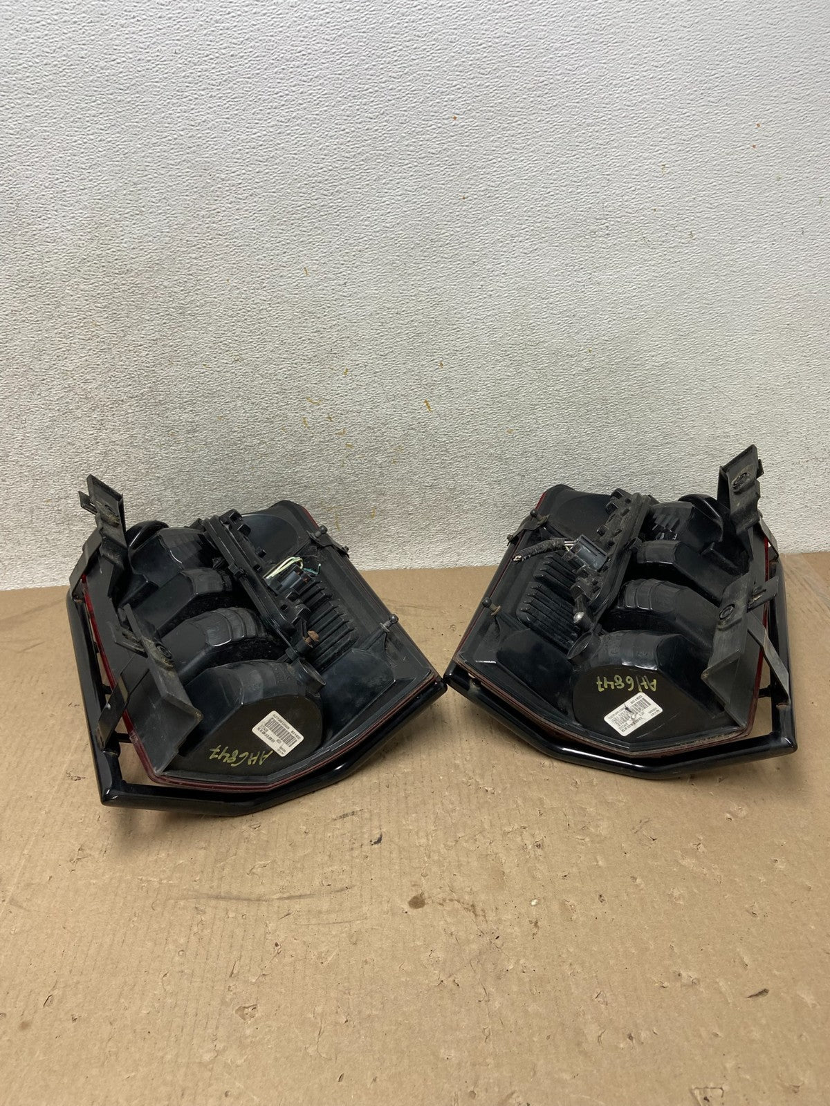 2008 to 2012 Jeep Liberty Left+Right Side Tail Lights AH6847 DW8
