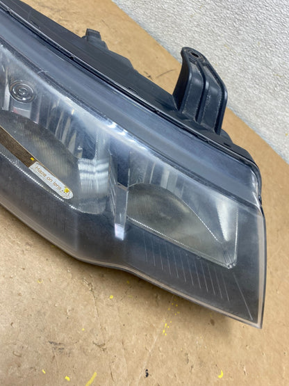 2010 to 2013 Kia Forte Koup Right Passenger RH Halogen Headlight OEM X6931 GD3