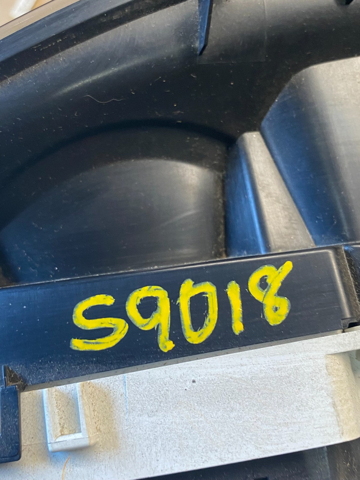 2014 Ford Explorer Speedometer Cluster Gauge Oem s9018 DG6