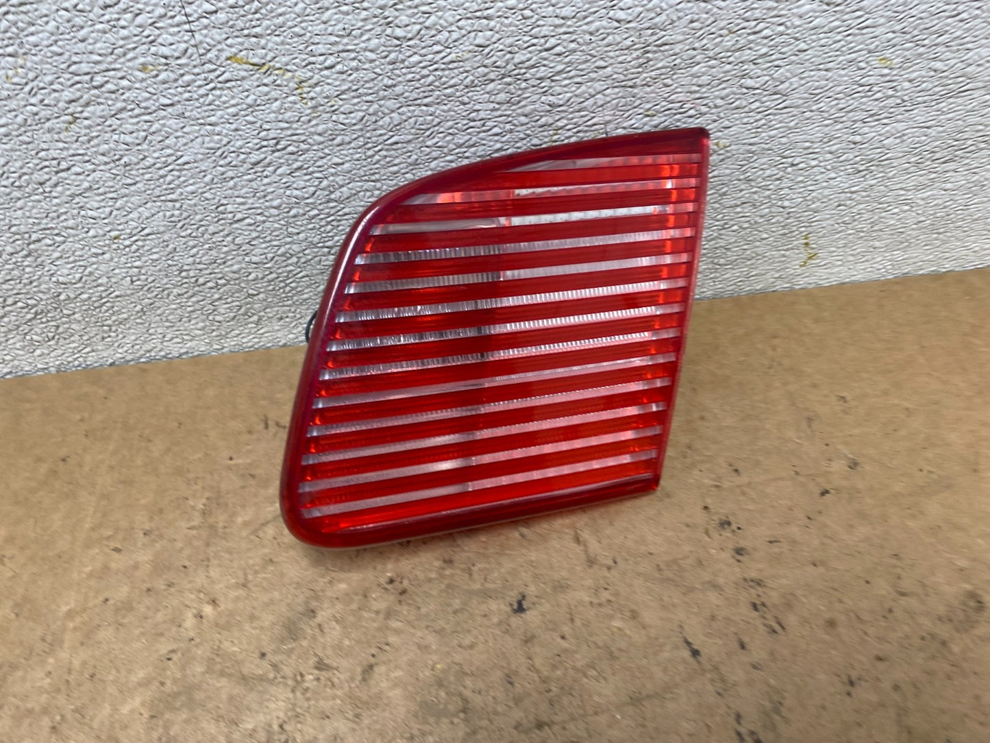 2006 to 2009 Saab 9-5 Right Passenger RH Inner Tail Light T0822 DW0