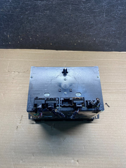 2013 2014 GMC Acadia Radio Display Screen AM/FM AUX AH9923 DW5