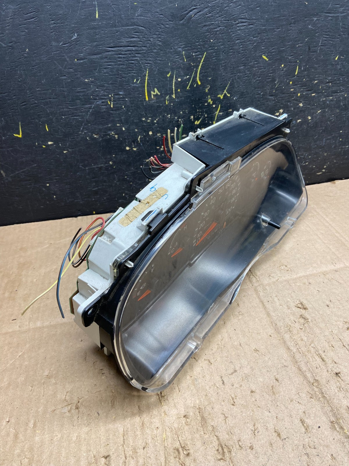 1999 to 2002 Ford E150 E250 E350 VAN Gauge Speedometer Cluster AB17711