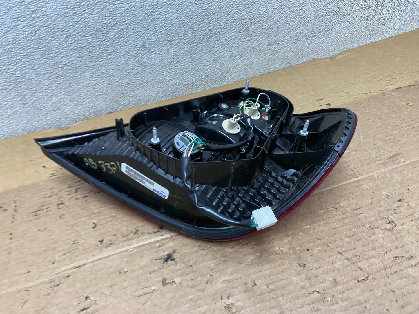 2002 2003 2004 Toyota Camry Left Driver LH Side Tail Light AB3371 LK5