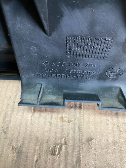 1996 to 2000 Volkswagen Passat Front Grill Grille N5563 PS13