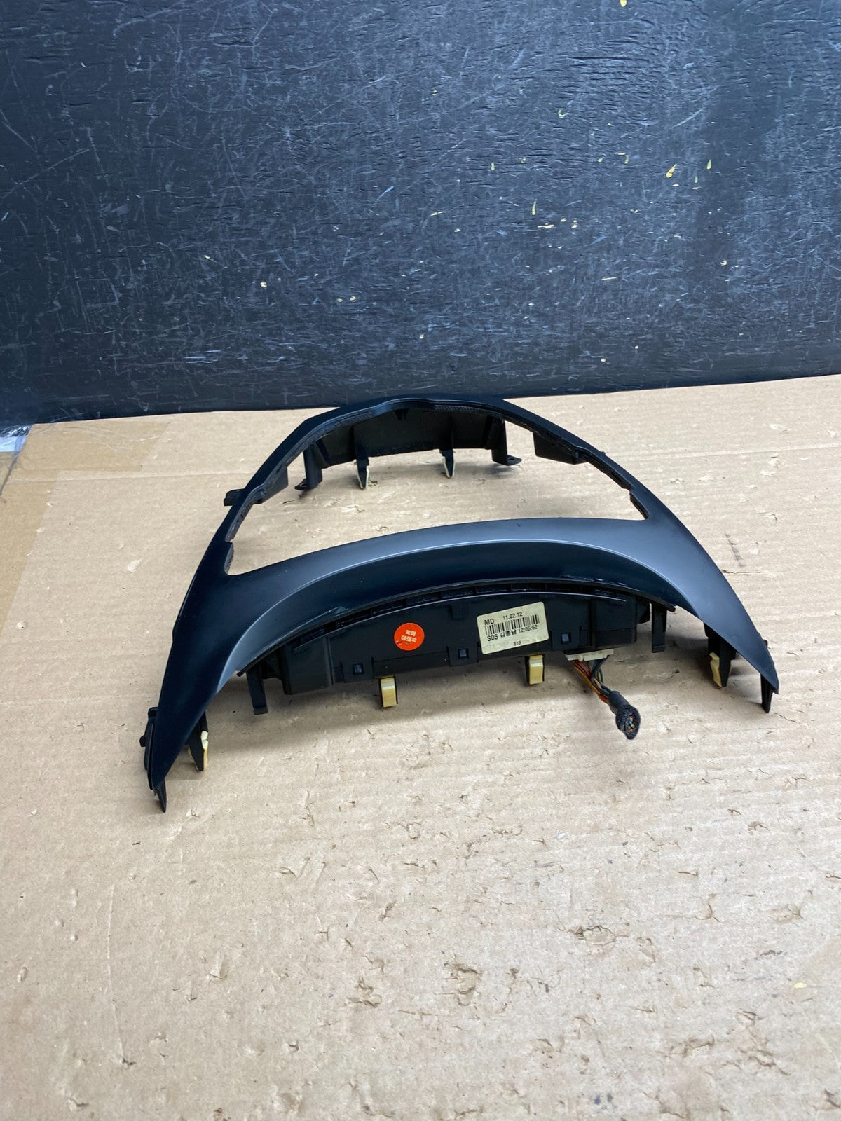 2011-2013 Hyundai Elantra Dash Radio Bezel Clock Display Trim AG6476 DG3