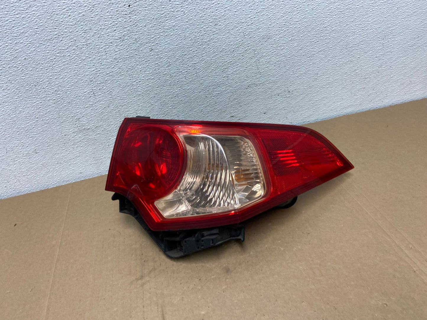 2009 2010 Acura Tsx Sedan Right Passenger Rh Side Tail Light AC5607 LK0