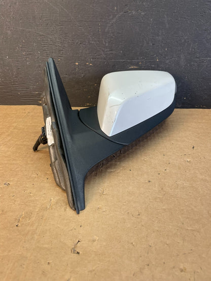 2016 to 2018 Chevrolet Malibu Left Driver LH Turn Signal Door Mirror AE8570 DW1