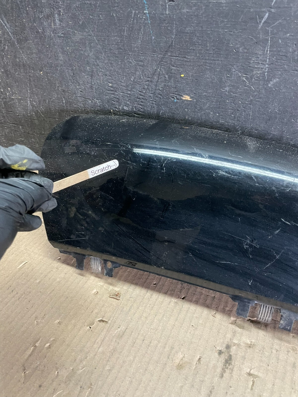 2007 to 2014 Cadillac Escalade Right Rear Upper Quarter Panel Molding I7669  DG5