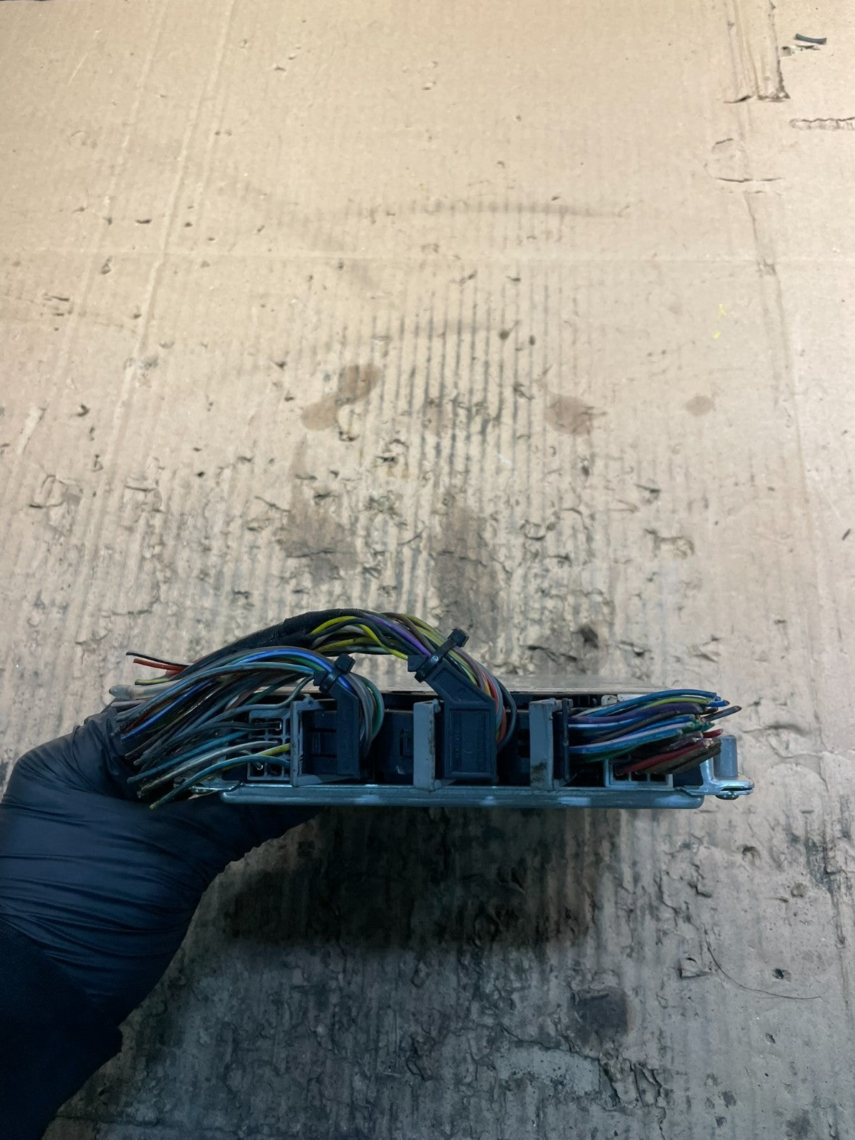 2003 to 2006 Mercedes E500 E350 Engine Computer Module ECM ECU V2271 DG1