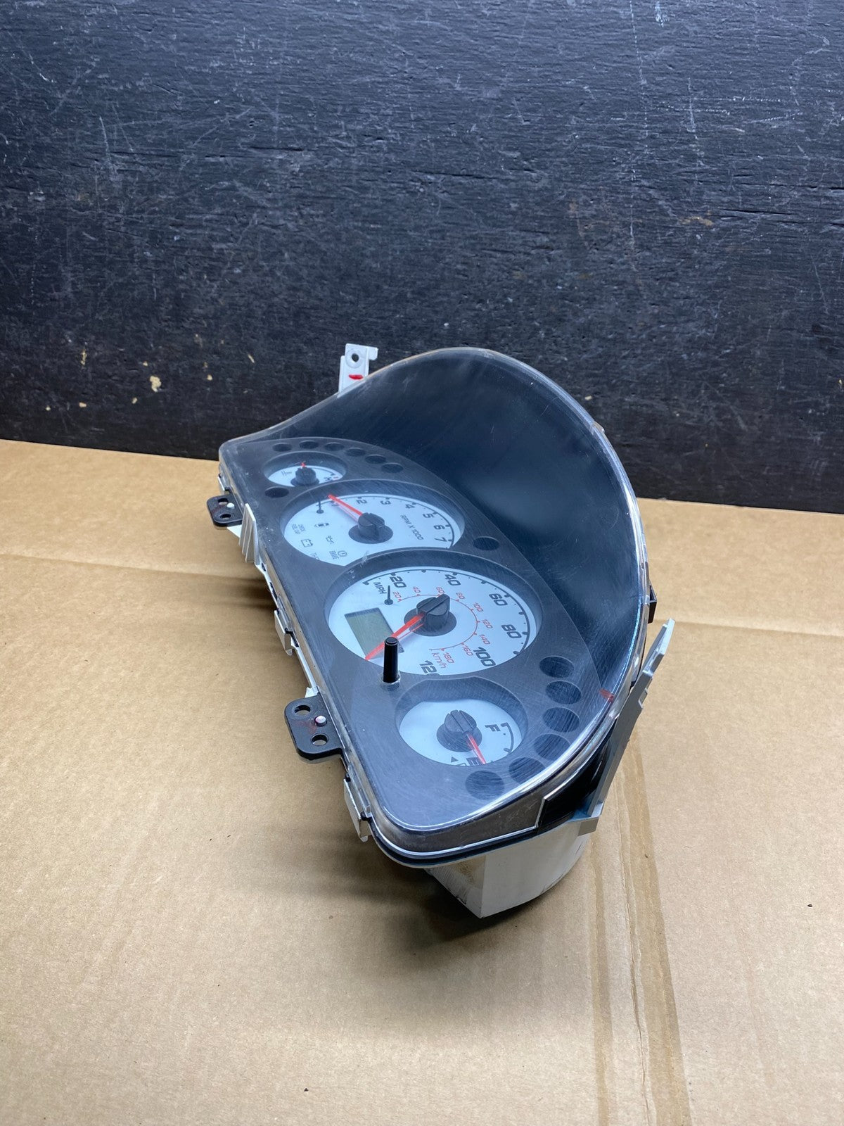 2001 to 2002 Ford Escape Speedometer Cluster Gauge AI9838 DW2
