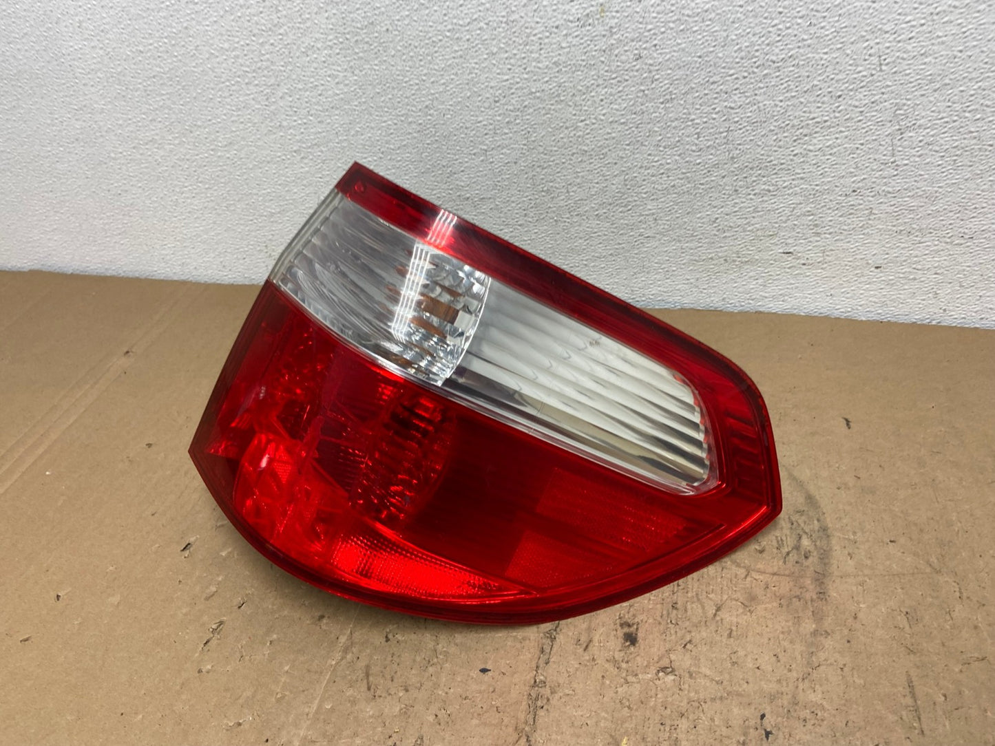2005 2006 2007 Honda Odyssey Right Passenger RH Side Tail Light AC7328 LK1