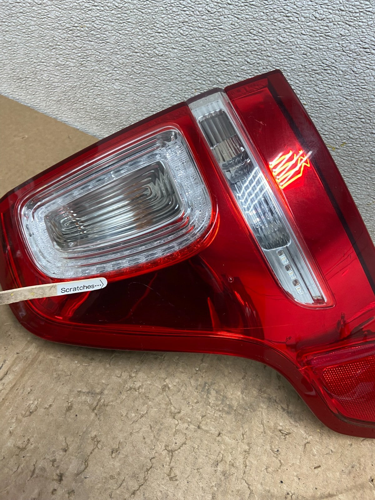 2011-2015 Ford Explorer Police Package Right Passenger Side Tail light Y9147 DW3