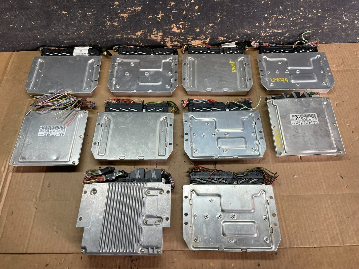 Mix of 10 Mercedes ECM Engine Computer Module AB30941