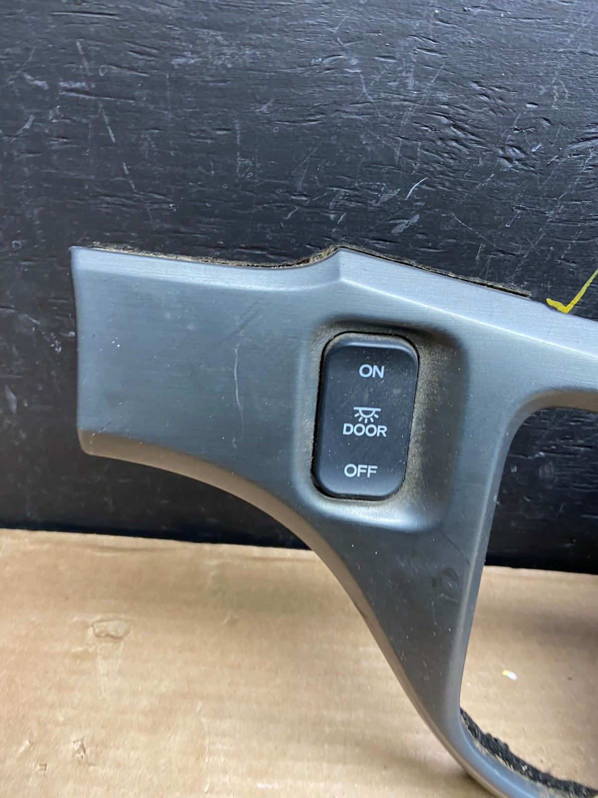 2005 to 2010 Honda Odyssey Radio Climate Control Dash Trim Bezel w1971 DG3