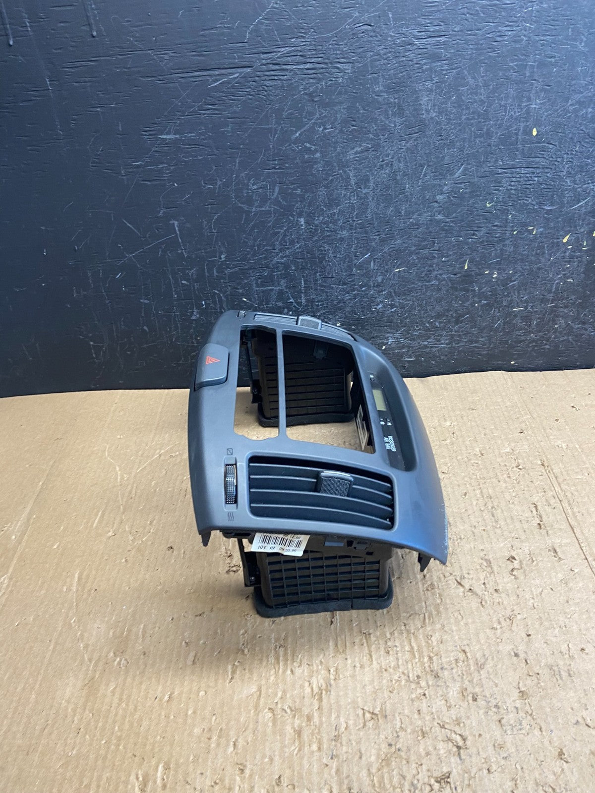 2007-2010 Hyundai Elantra Radio Heat AC Climate Control Air Vent Bezel AF1550 DG2