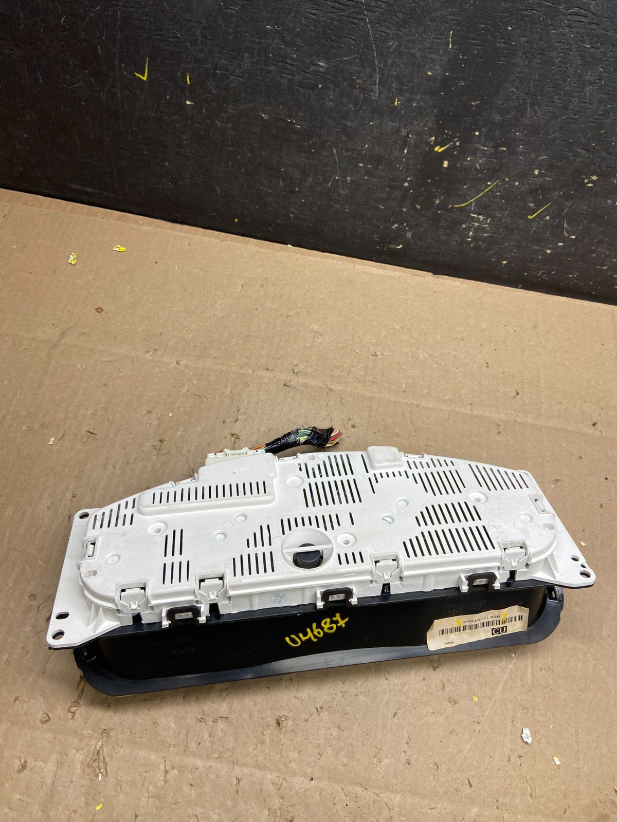 2005 to 2012 Nissan Pathfinder Frontier Xterra Speedometer Cluster Gauge U46874