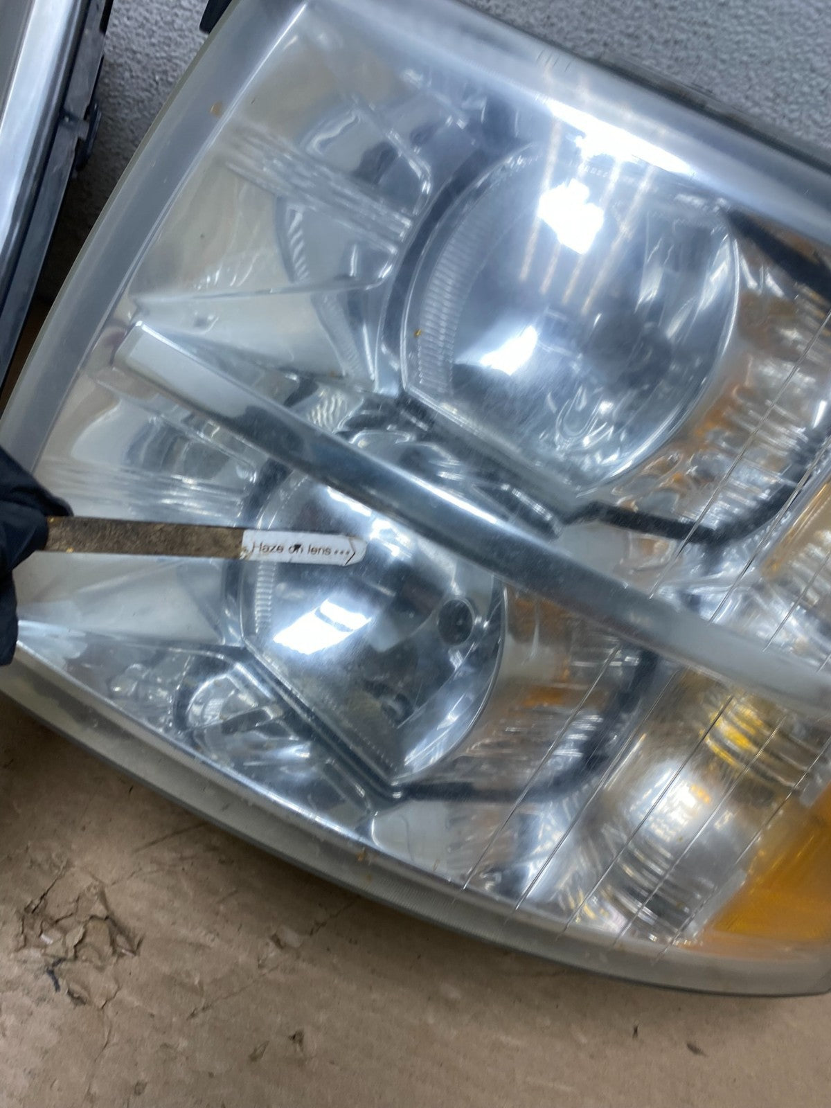 2007 to 2014 Chevrolet Silverado Left+Right Side Headlights AI1035 DW6