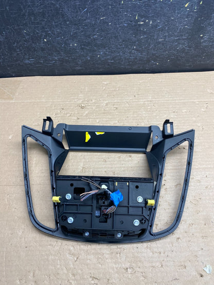 2013 2014 2015 2016 Ford Escape Dash Radio Control Panel Bezel ag8360 DG3